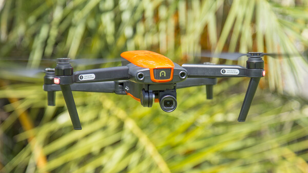 Fstoppers Reviews the Autel EVO: Too Little, Too Late