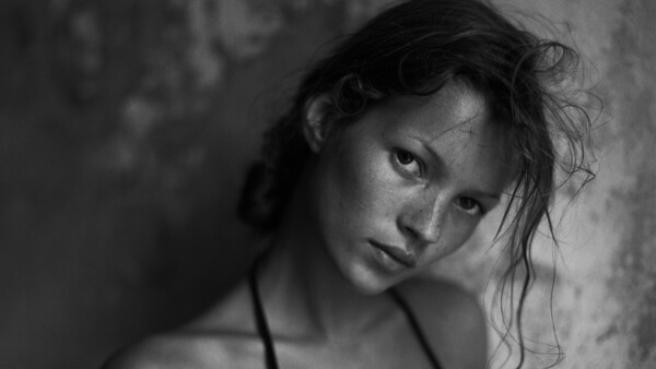 Photographer Publishes Book of Unseen and Intimate Portraits of Supermodel Ex-Girlfriend Kate Moss