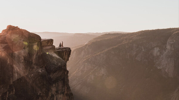 Photographer Searches for Mystery Couple Captured in Amazing Yosemite Photo