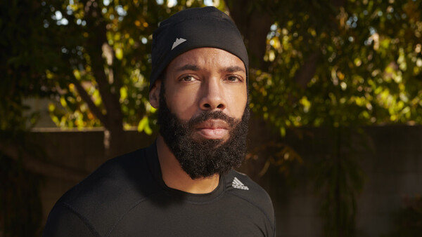 3 Quick and Inexpensive Ways To Control Ambient Light For Your Portraits