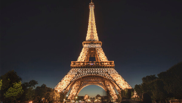 Did You Know it’s Illegal to Photograph the Eiffel Tower at Night?