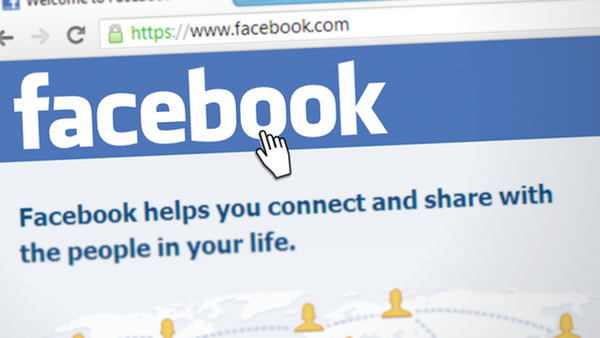 Benefits of a Client VIP Group Versus Facebook Page