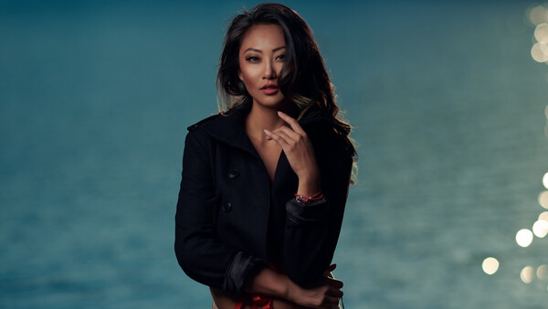 Outdoor Portrait Lighting Modifiers: Does Size Matter?