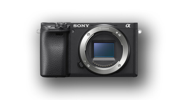 Sony Announces the a6400: an APS-C Camera Perfect for Vloggers?