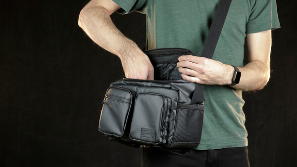 The HEX Raven DSLR Mirrorless Shoulder Bag Is the Best I've Used