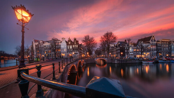 Shooting Landscape Images With a 10mm Full-Frame Lens