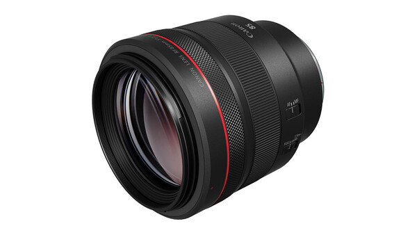 Is $2,700 Fair for Canon’s New Lens?