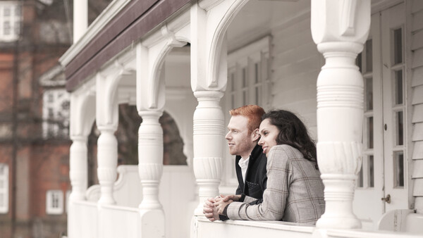 Posing Awkward, Camera Shy, or Inexperienced Subjects and Couples
