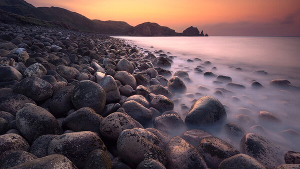 Photographers From the Philippines Team up to Raise Funds for Earthquake Devastated Islands