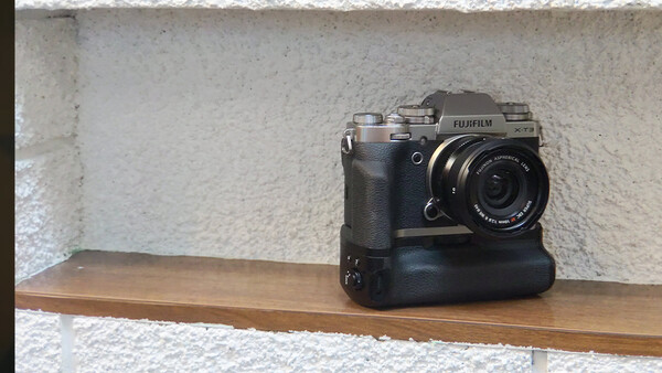 Fstoppers Reviews: The Fujifilm 16mm f/2.8 R WR