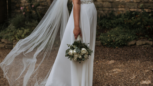 Why More Wedding Photographers Should Second Shoot First