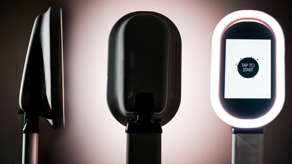 Fstoppers Reviews the Salsa Booth From Photobooth Supply Co.