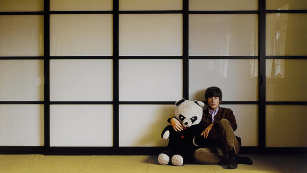 The Beatles Photographer and Album Artwork Creator, Robert Freeman, Dies.