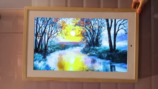 Would You Pay $399 for This 'Smart' Digital Photo Frame?