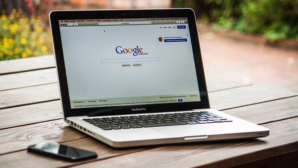 Google's AI Is Replacing Gender Tags of 'Man' and 'Woman' With 'Person' in Aim to Not Misgender Users