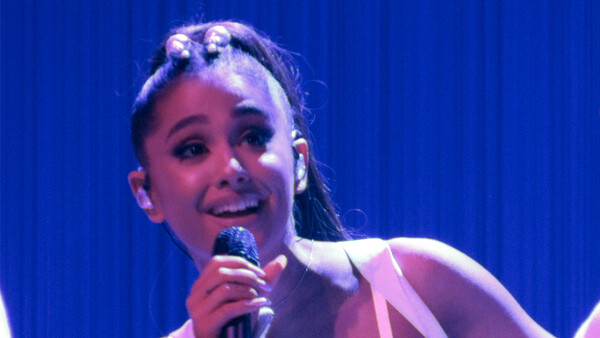 Ariana Grande Is Being Sued by the Same Photographer Again