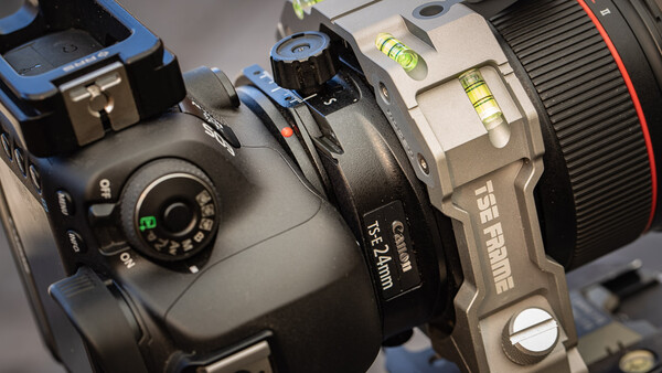 Using the Rogeti TS-E Frame for Panoramas With a Tilt-Shift Lens