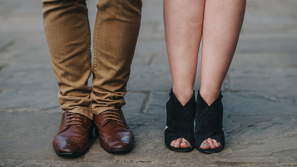 How Do Our Photographs Impact Our Modern Day Dating Life?