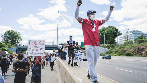 With Trump Threatening to Track Protestors Down, Should Photojournalists Show Faces in Photos?