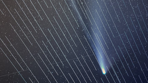 Photographer's Comet NEOWISE Photos Sabotaged by SpaceX Satellites