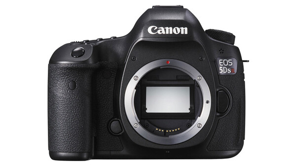B&H Introduces Huge Discount on High-Megapixel Canon 5DS and 5DS R Cameras