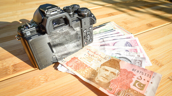 This Is How You Check a Pre-Owned Camera, Before You Buy It