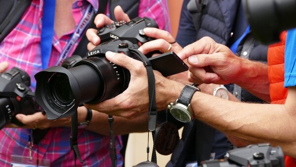 Camera Industry Expects Sales to Slide Further