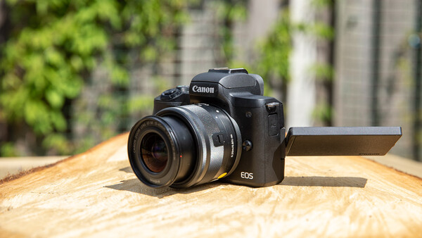 6 Reasons to Choose the New Canon EOS M50 Mark II