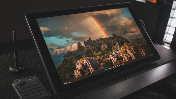 We Review the Huion Kamvas 22 Plus Pen Display Monitor | Fstoppers
