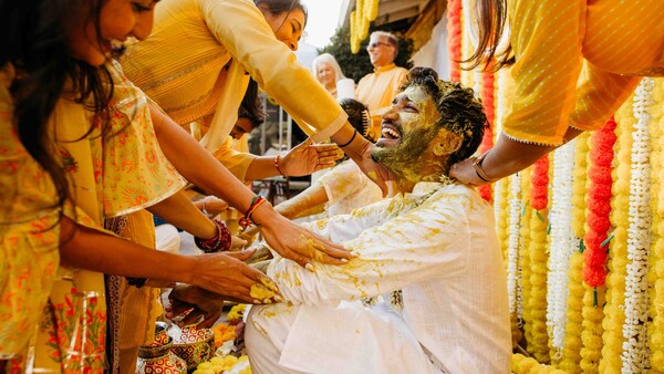 Immersing in Yellow: Capturing the Vibrant Haldi Ceremony in Indian  Weddings | Fstoppers