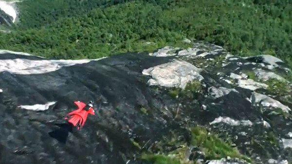 [Video] Wingsuit Flying: The Reason That GoPros Were Created
