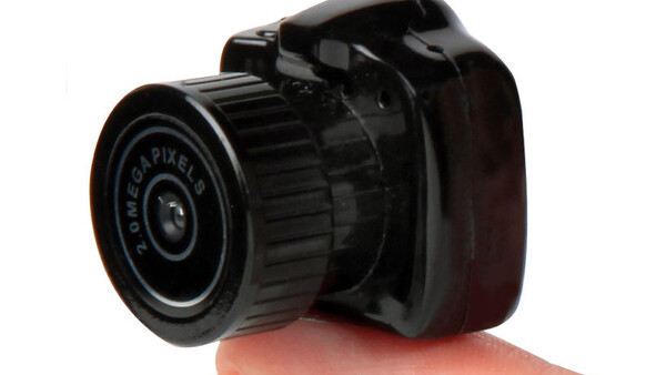 [Funny] "The World's Smallest Camera"
