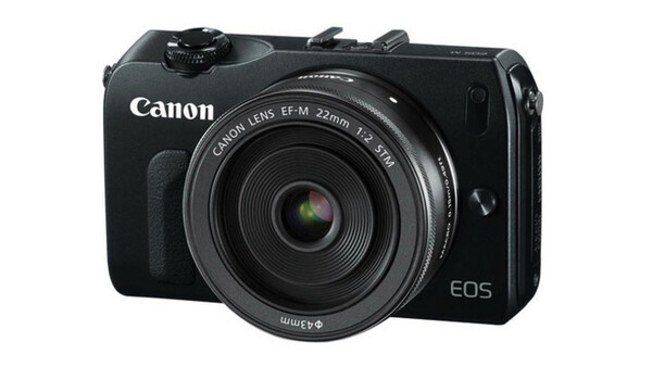 Canon Goes Small With the New Mirrorless