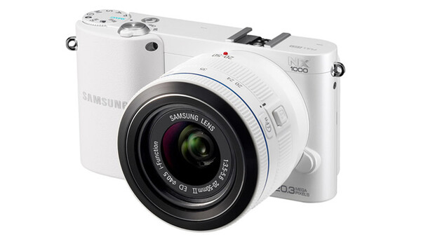 Samsung’s NX1000 SMART Camera With Built In WiFi