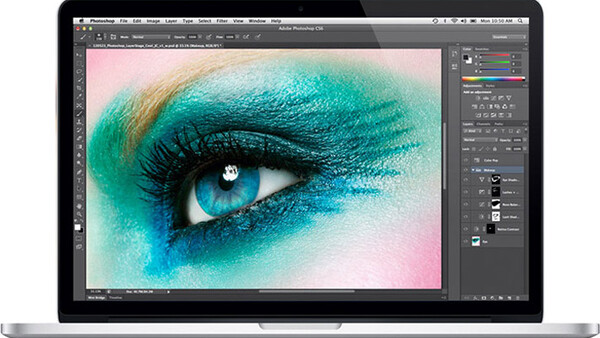 Apple Sued by a Photographer for Using Her Photo to Promote the Retina MacBook Pro