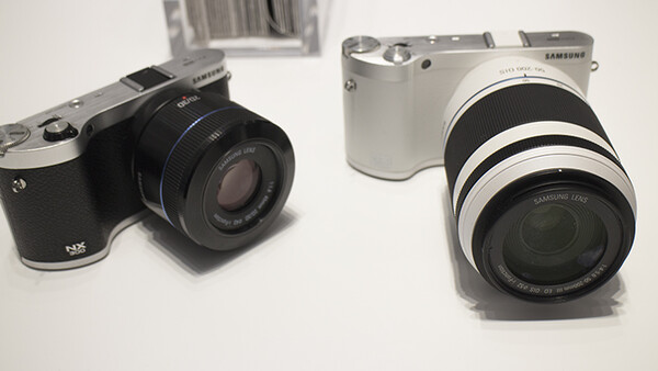 Video Preview of Samsung's New NX300 & 2D/3D Lens