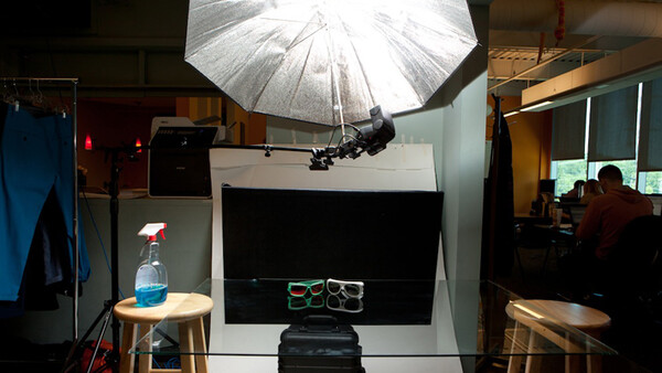 Fstoppers Lighting Diagrams:  Shooting Products on Black
