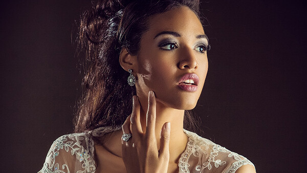 How I Shot It... Bridal Portraits in Hotel Room