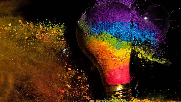 Exploding Light Bulbs Caught At High Speeds