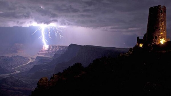 Incredible Photograph Of Lightning Striking The Grand Canyon