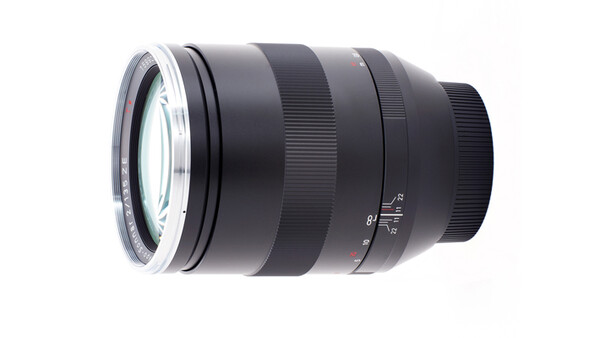 Fstoppers Review: The Zeiss 135mm f/2 APO Sonnar Is Magnificent