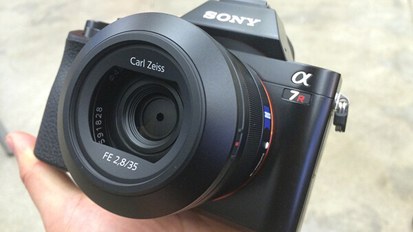 A First Impression of the Sony a7R & How Canon/Nikon Can Beat It