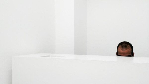 Minimalism and Geometry: Street Photography by Thomy Keat