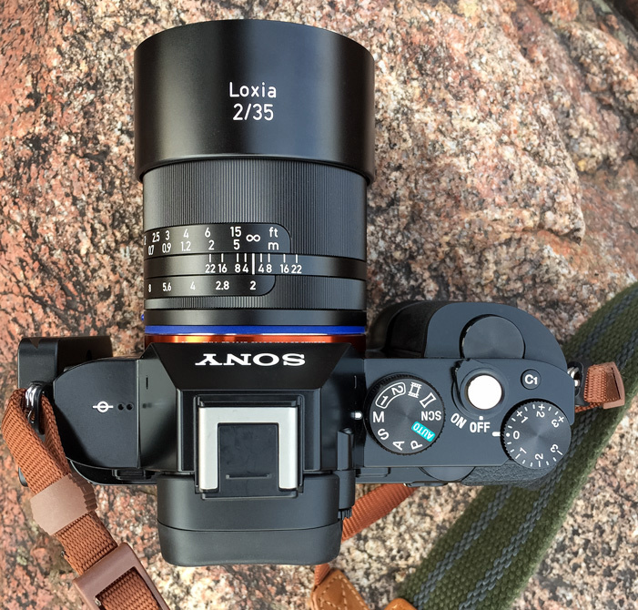 Fstoppers Reviews the Beautifully Crafted Zeiss Loxia 35mm f/2