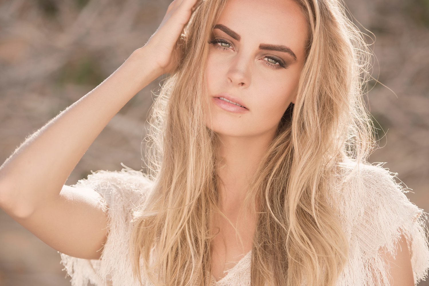 Fstoppers Reviews Picture Perfect Lighting by Roberto Valenzuela