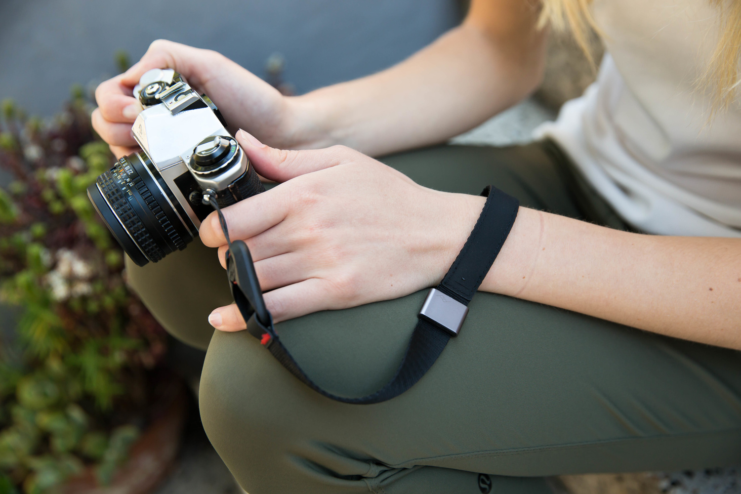 Fstoppers Reviews the New Peak Design Leash and Cuff | Fstoppers