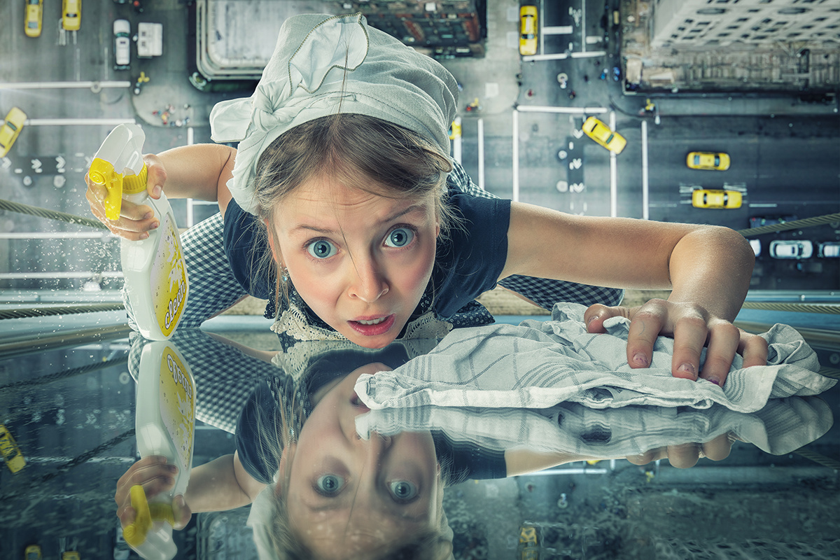 dad poses his children for out of this