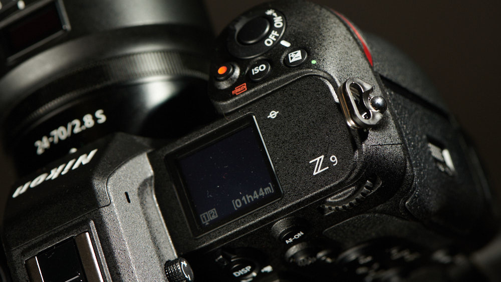 Nikon Z9 Review - Build Quality + Handling