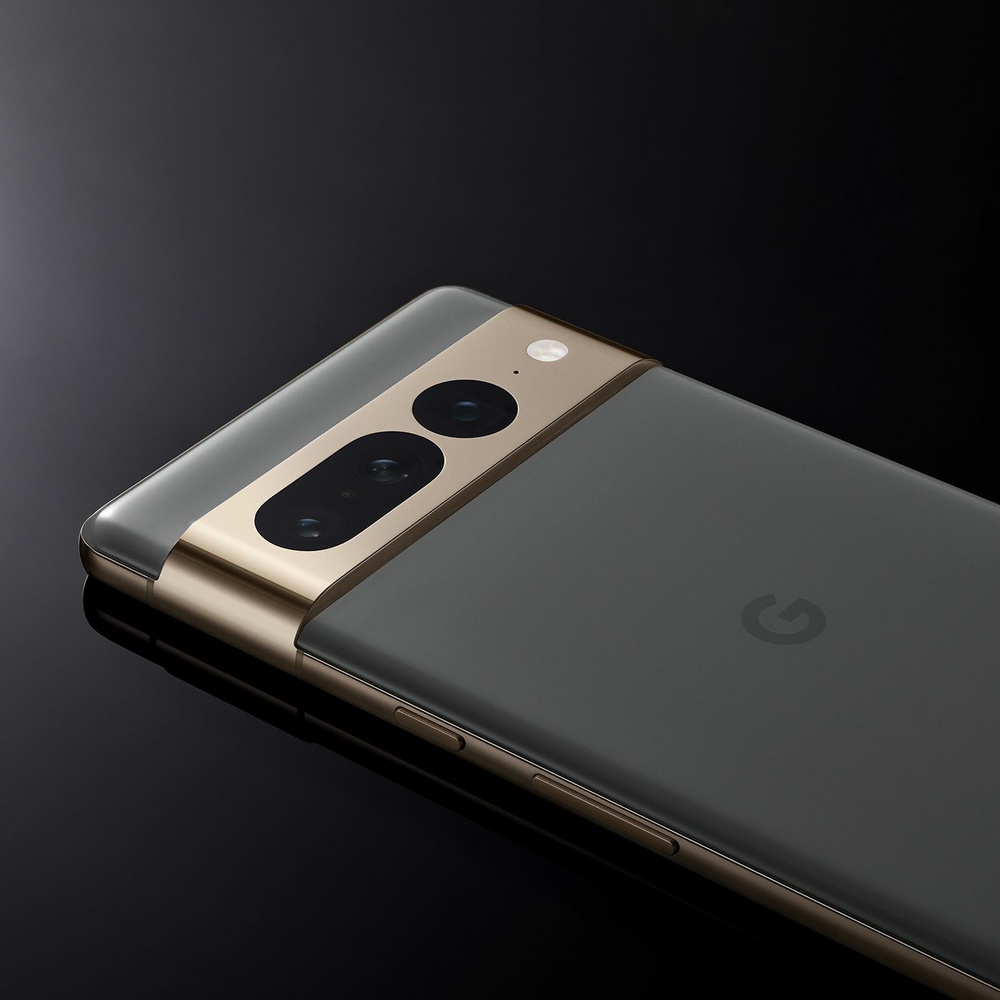 Google's Pixel 7 Pro Challenges My $10,000 DSLR Camera Gear - CNET