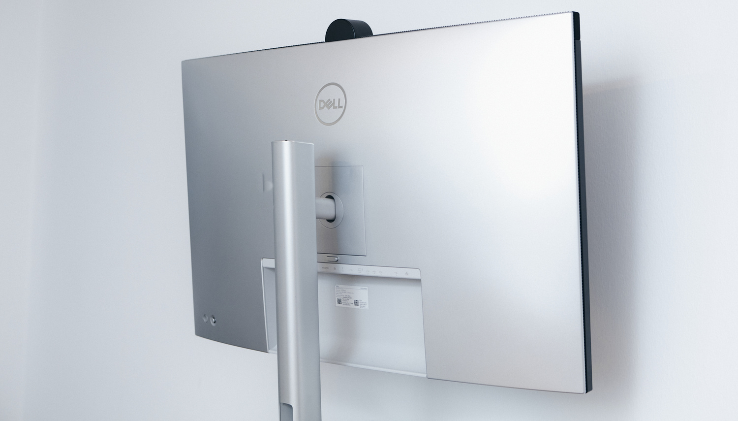 Dell UltraSharp U3224KB Review: A 6K Powerhouse for Creators